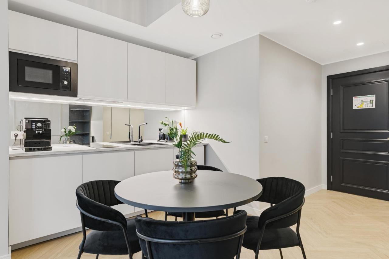 Bob W Ambassador Apartment Талин Екстериор снимка