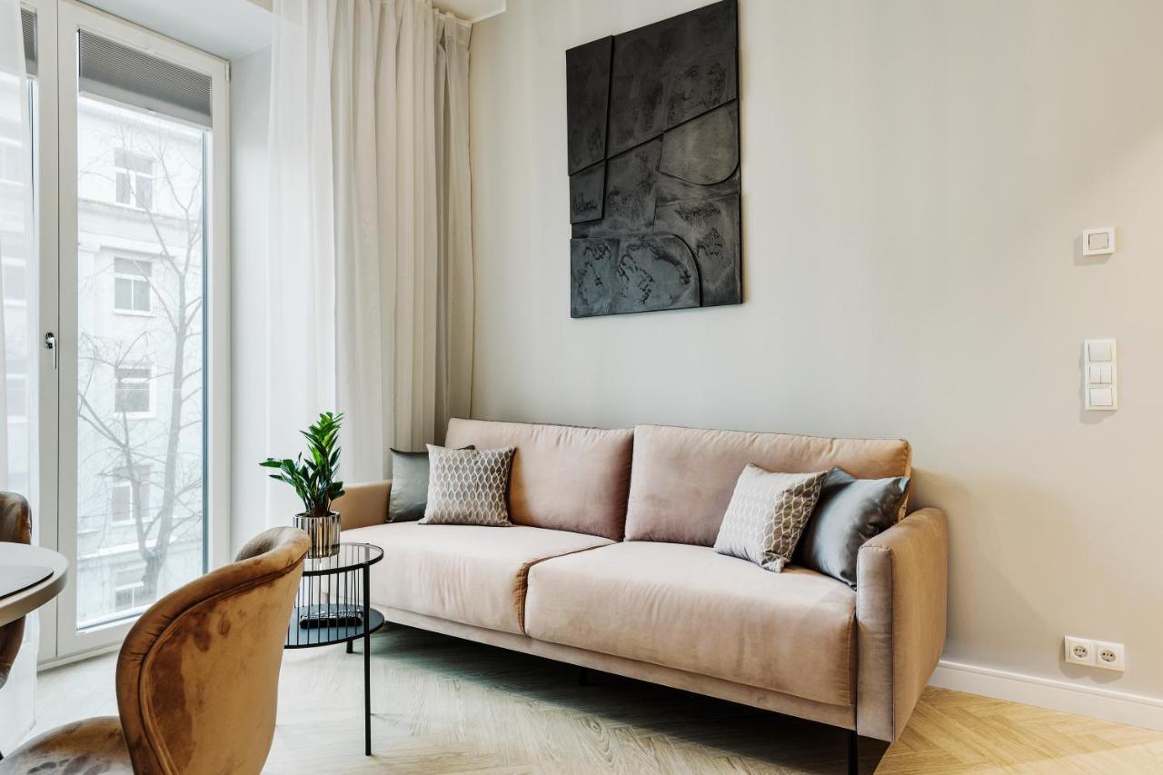 Bob W Ambassador Apartment Талин Екстериор снимка