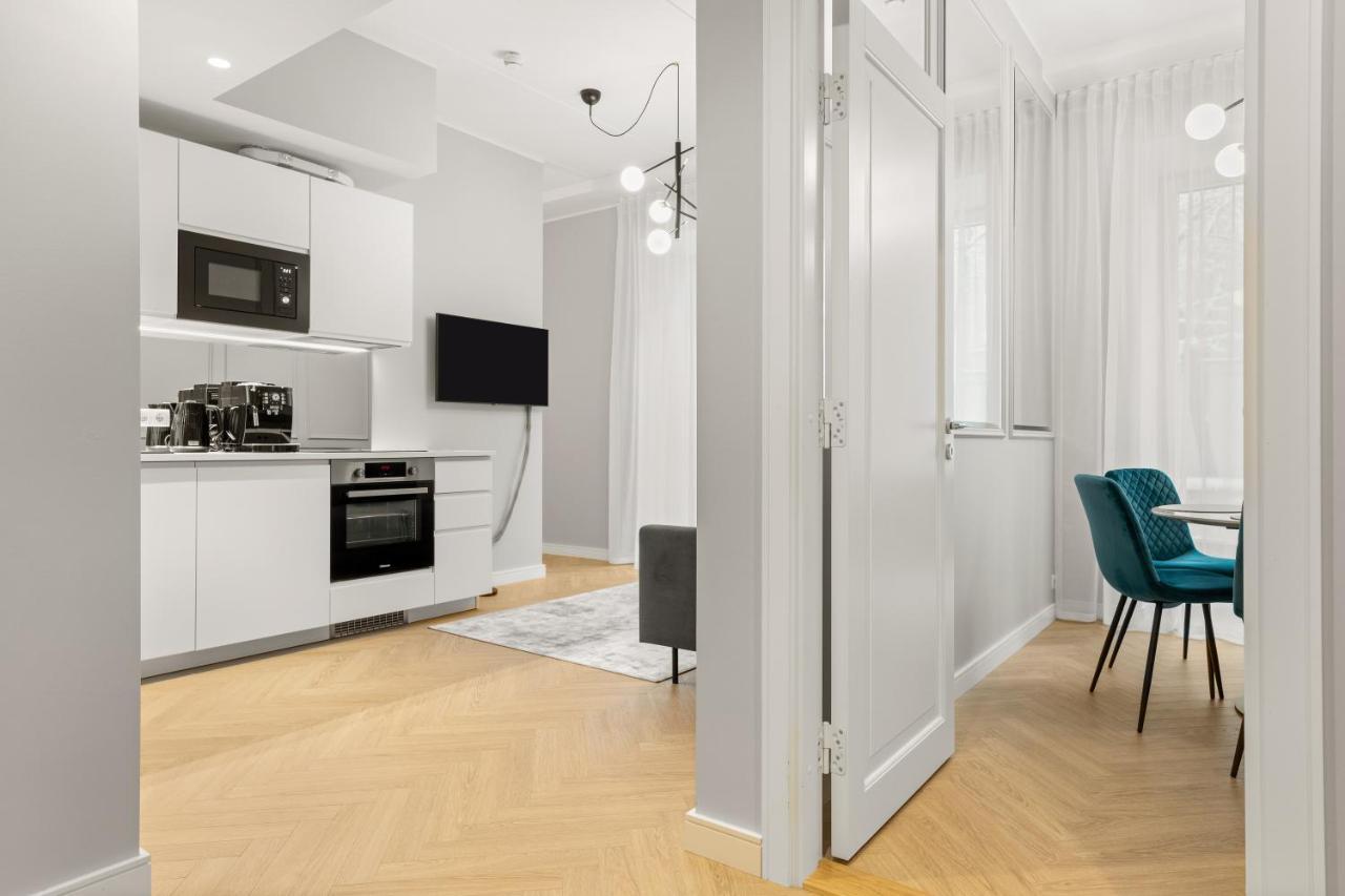 Bob W Ambassador Apartment Талин Екстериор снимка